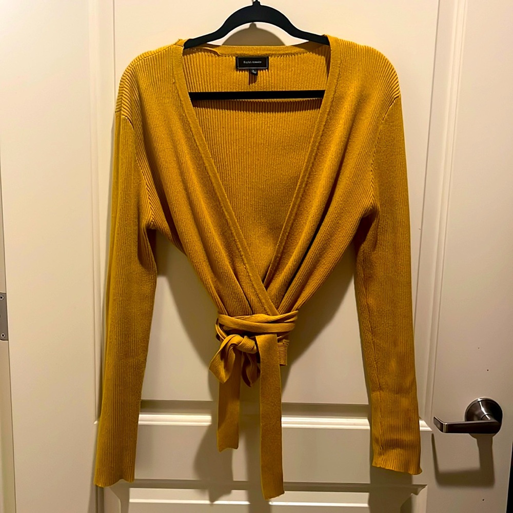 Long Sleeve Wrap Sunny